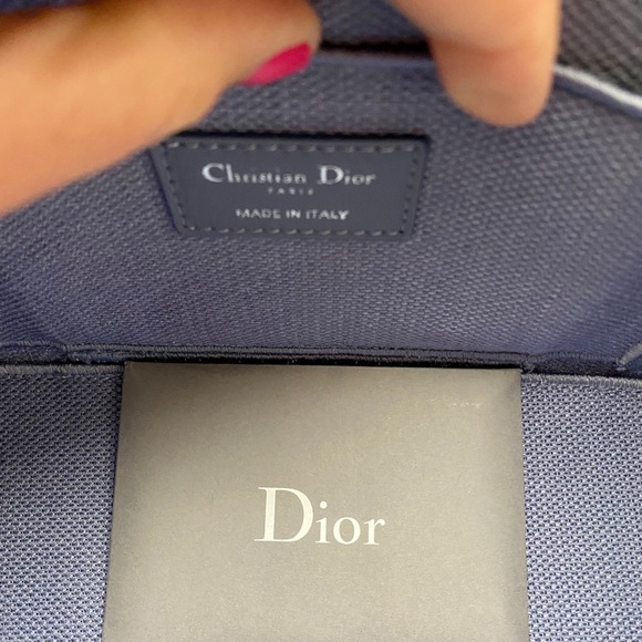 Christian Dior Travel Vanity Case. - Picture 9 of 12